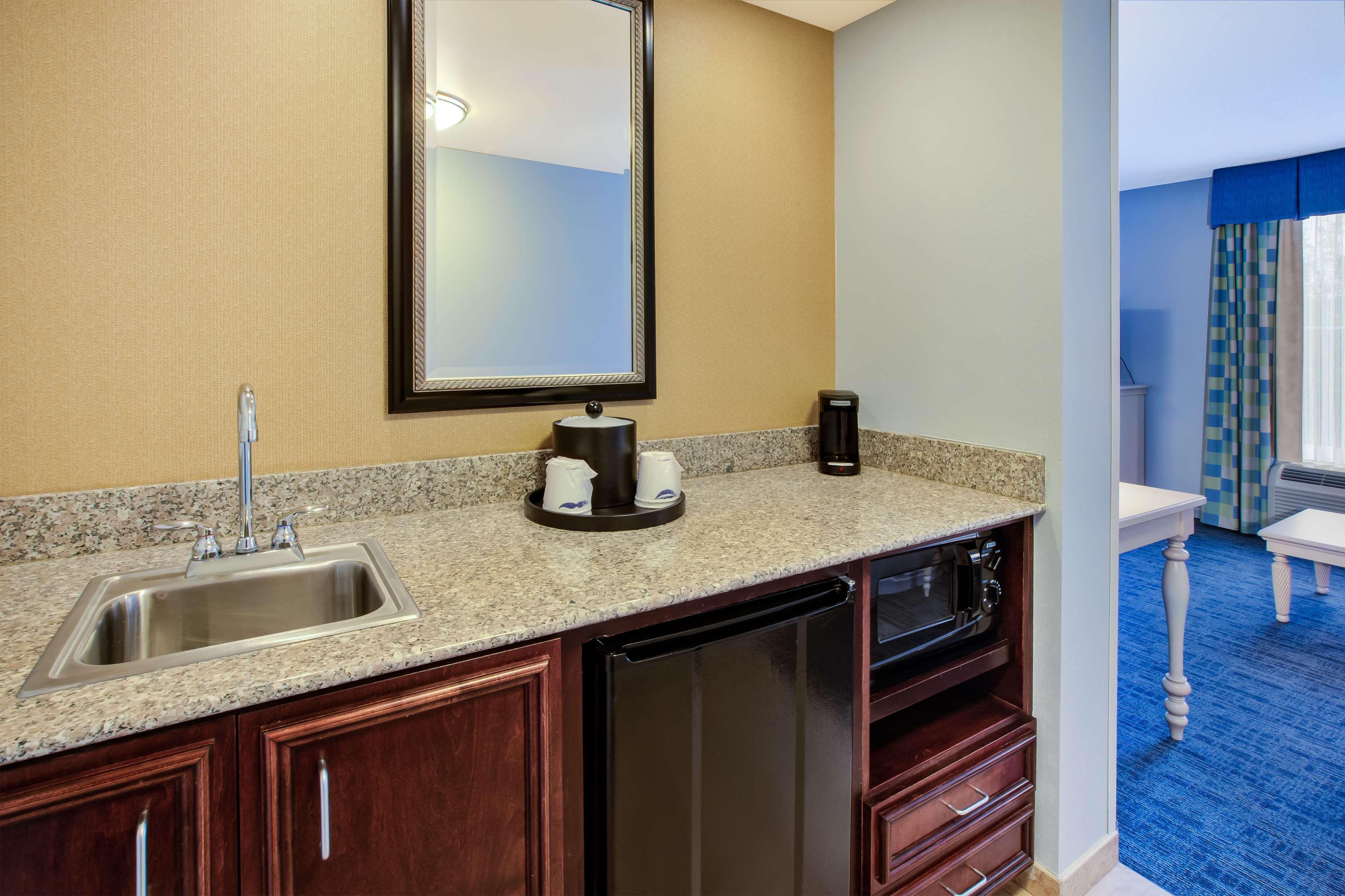 Hampton Inn & Suites - Cape Cod / West Yarmouth Eksteriør billede