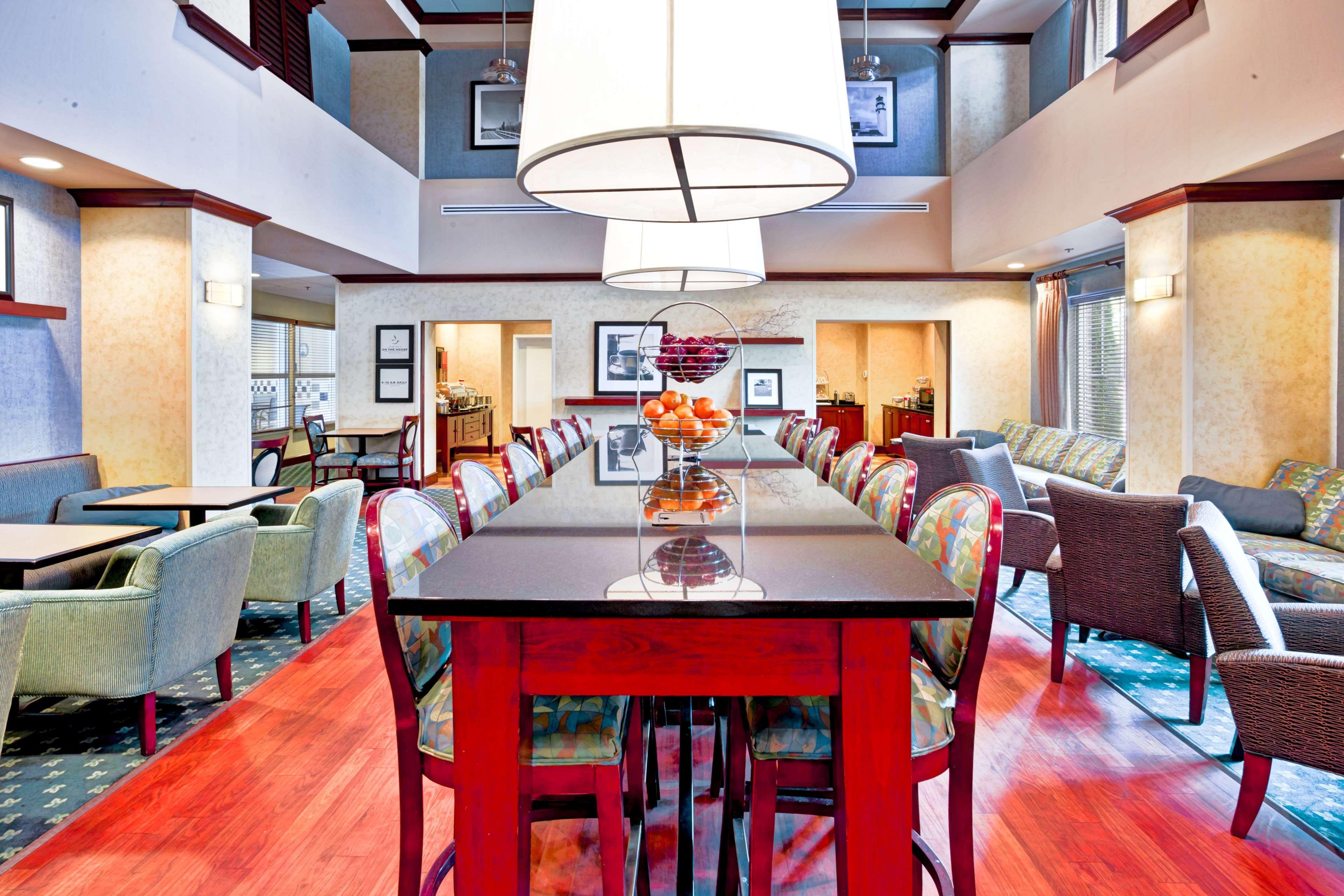 Hampton Inn & Suites - Cape Cod / West Yarmouth Eksteriør billede