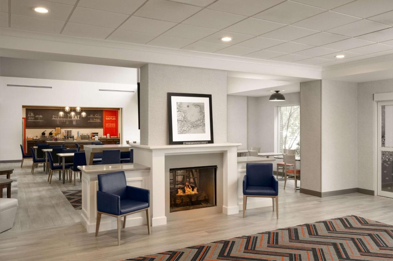 Hampton Inn & Suites - Cape Cod / West Yarmouth Eksteriør billede