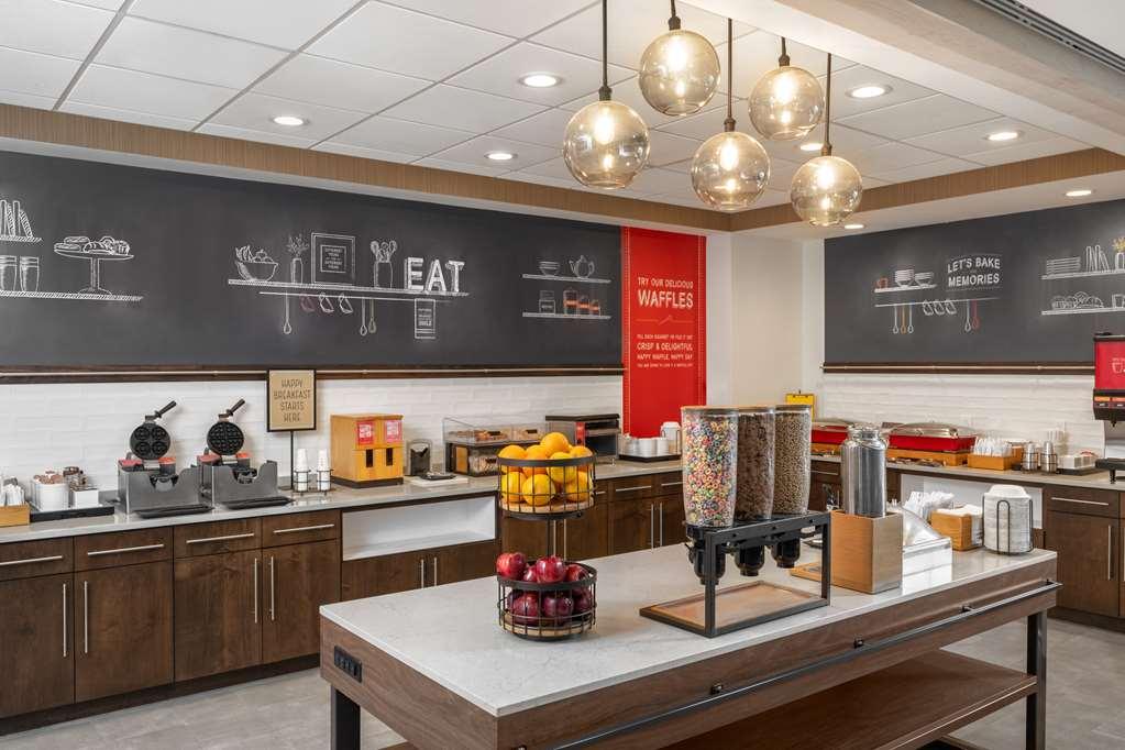 Hampton Inn & Suites - Cape Cod / West Yarmouth Restaurant billede
